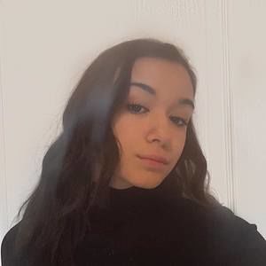 Meet your Posher, Daniela